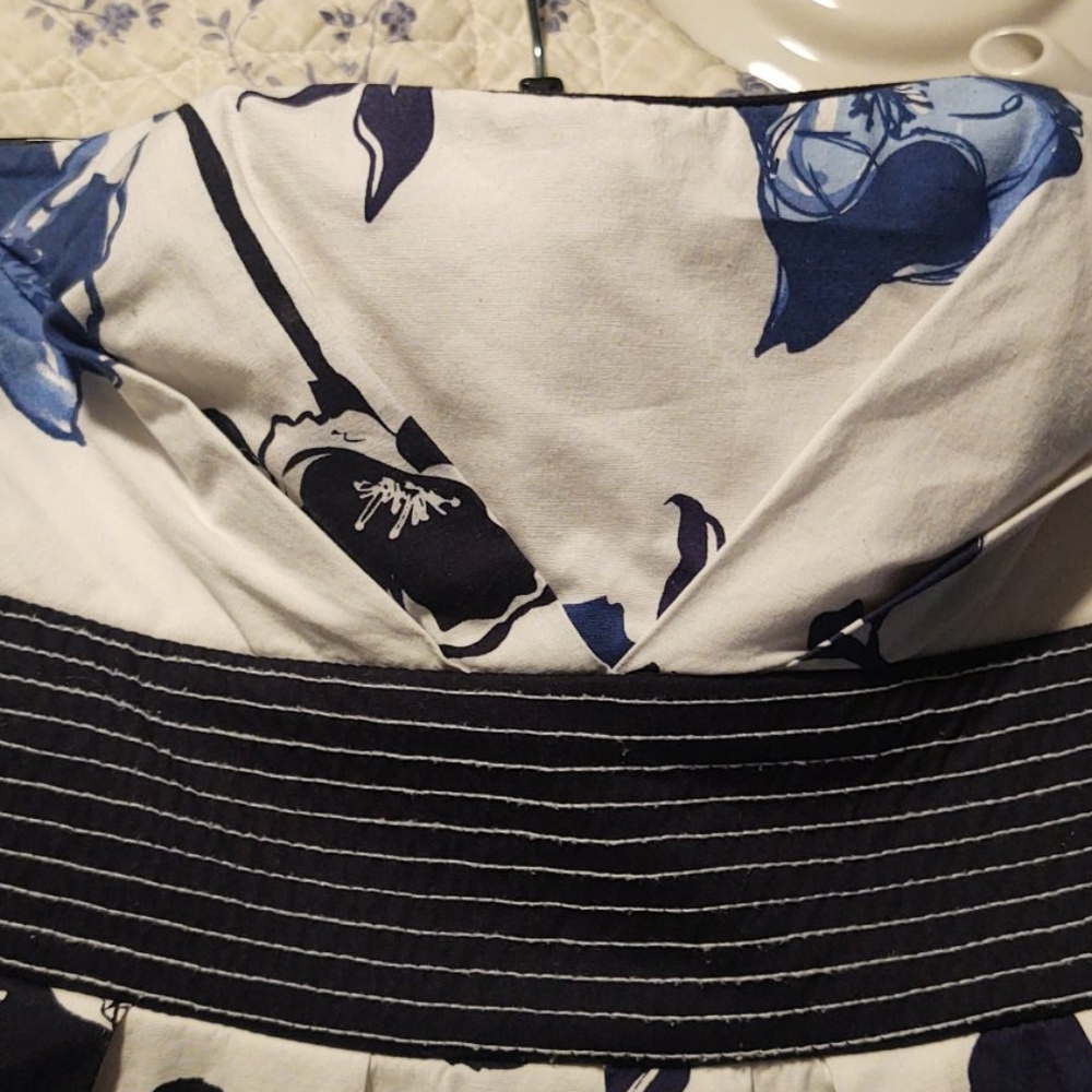 Sundress - Picture 5 of 6